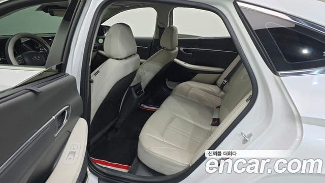 Hyundai Sonata 2019 — Фото 18/20
