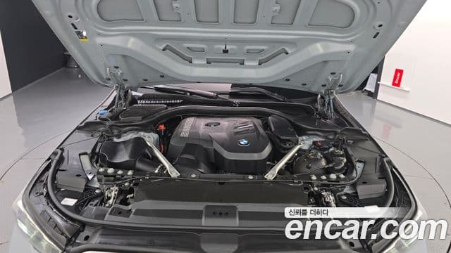 BMW 5 Series 2024 — Photo 21/35
