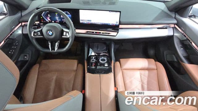 BMW 5 Series 2024 — Photo 22/35