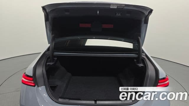 BMW 5 Series 2024 — Photo 6/35