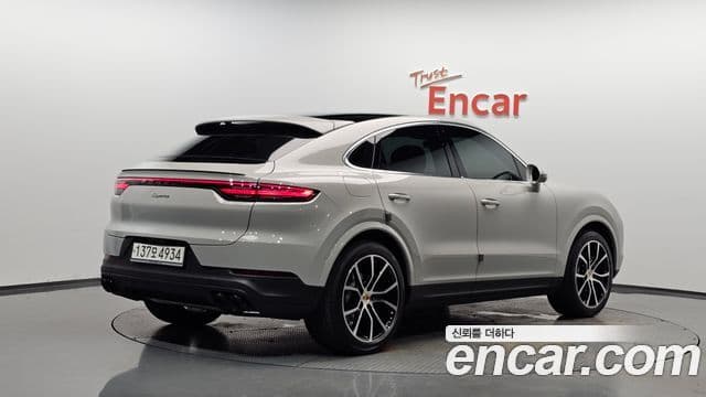 Porsche Cayenne 2023 — Şəkil 32/39