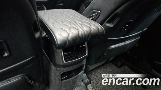 Kia Sportage 2021 — ფოტო 18/35