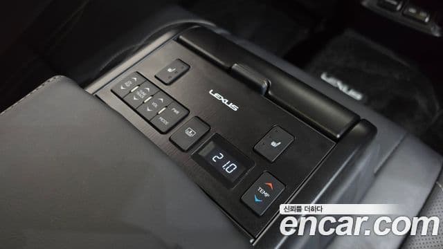Lexus ES300h 2022 — ფოტო 5/37
