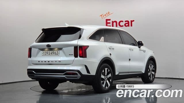 Kia Sorento 2021 — Фото 2/20