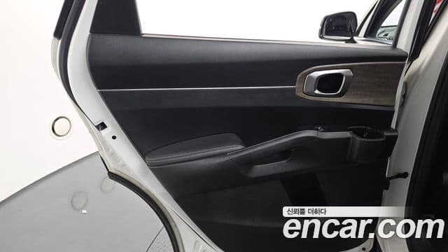 Kia Sorento 2021 — Şəkil 31/33