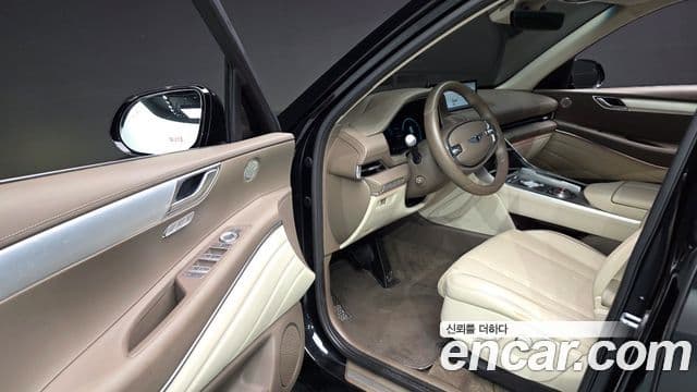Genesis GV80 2020 — ფოტო 18/32
