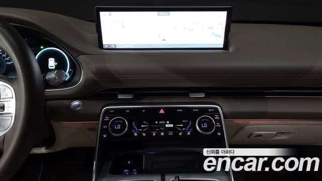 Genesis GV80 2020 — ფოტო 13/32