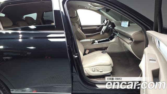 Genesis GV80 2020 — ფოტო 24/32