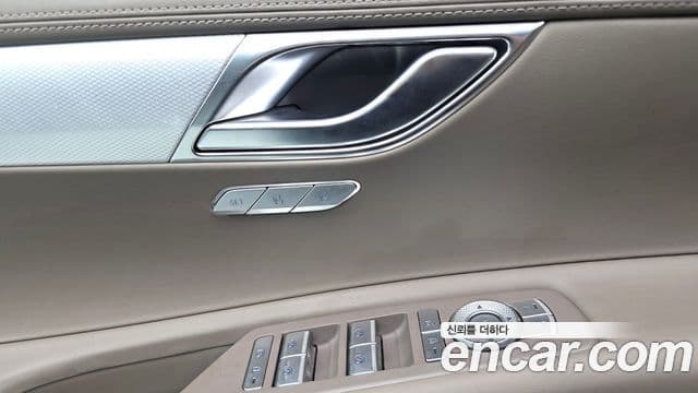 Genesis GV80 2020 — ფოტო 30/32