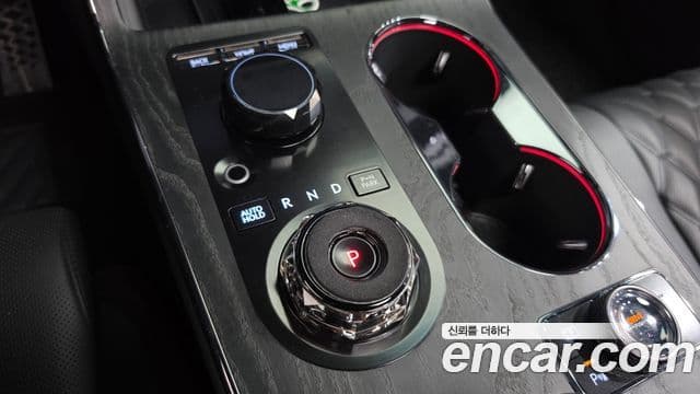 Genesis GV80 Coupe 2025 — Фото 9/20