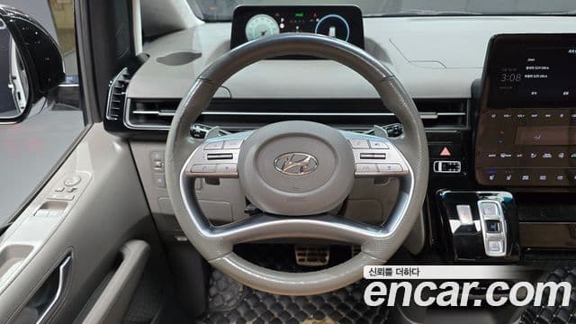 Hyundai Staria 2021 — Фото 13/20