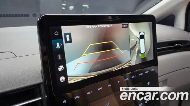 Hyundai Staria 2021 — Фото 15/20