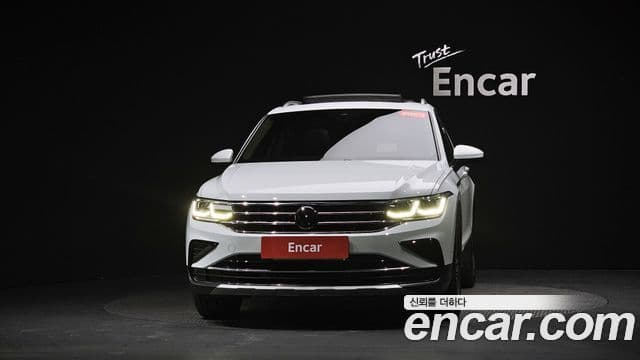 Volkswagen Tiguan 2022 — ფოტო 20/30