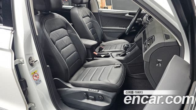Volkswagen Tiguan 2022 — ფოტო 30/30