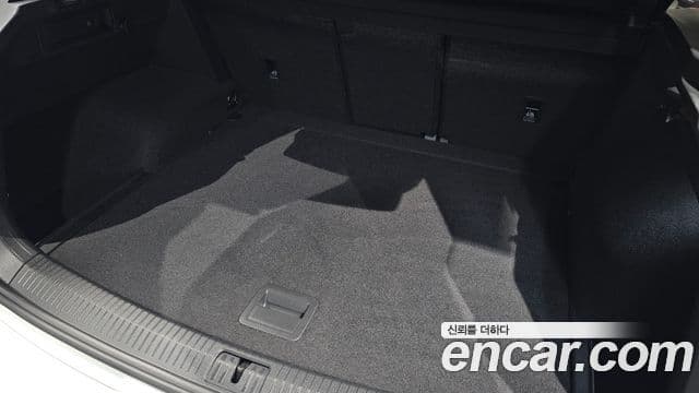 Volkswagen Tiguan 2022 — ფოტო 5/30