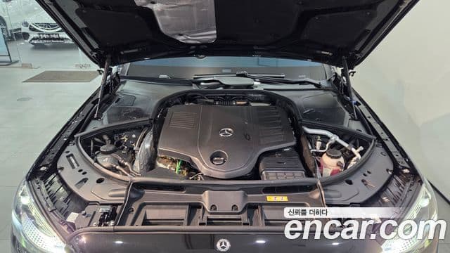Mercedes-Benz S-Class 2025 — Photo 11/14