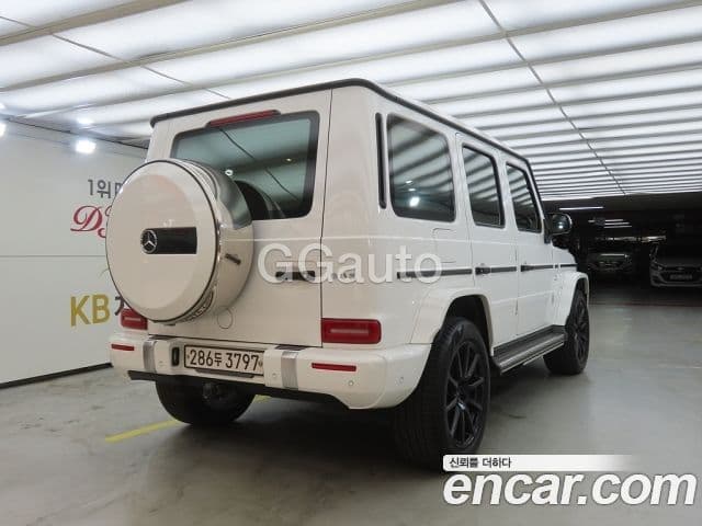 Mercedes-Benz G-Class 2020 — Photo 19/20