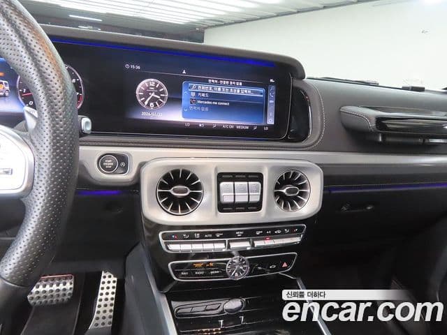 Mercedes-Benz G-Class 2020 — Photo 18/20