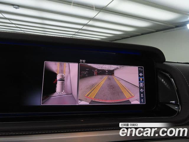 Mercedes-Benz G-Class 2020 — Photo 7/20
