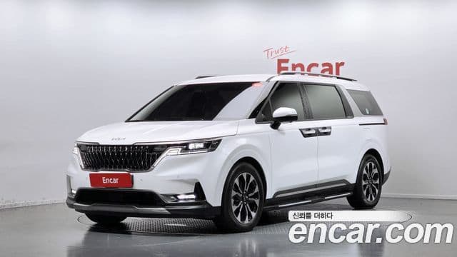 Kia Carnival 2023 — Фото 1/20