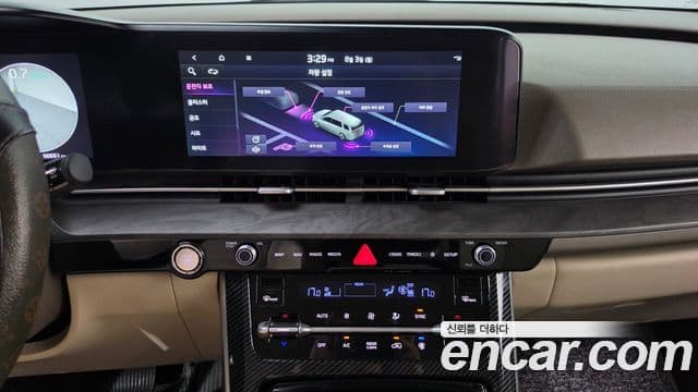 Kia Carnival 2023 — Фото 12/20