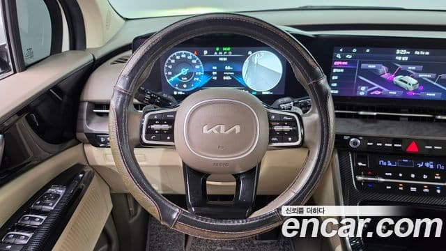 Kia Carnival 2023 — Фото 13/20