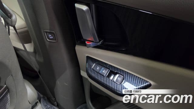Kia Carnival 2023 — Фото 20/20