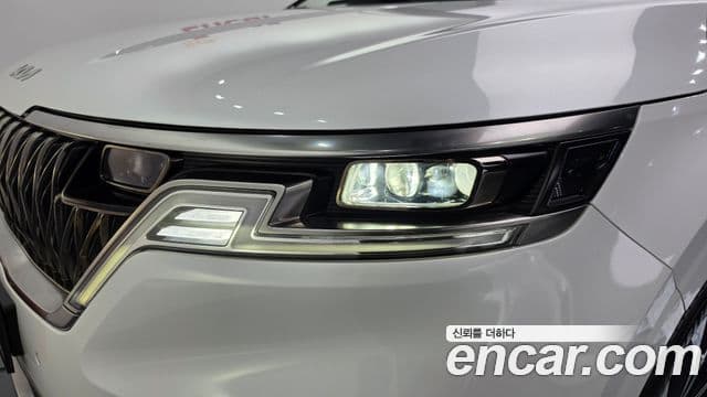 Kia Carnival 2023 — Şəkil 10/30