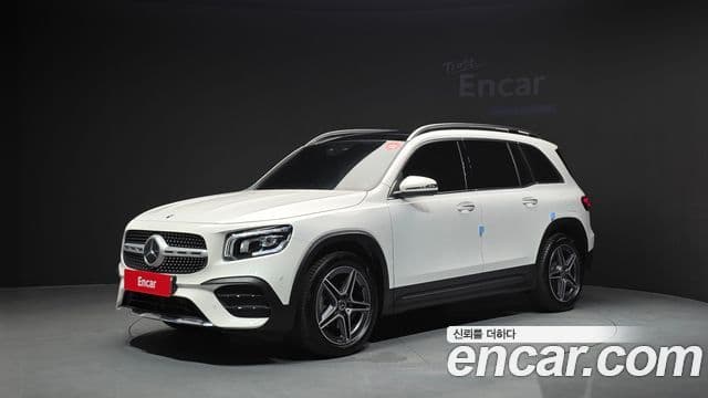 Mercedes-Benz GLB-Class 2023 — Фото 1/20