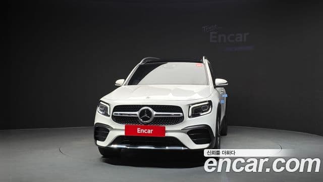 Mercedes-Benz GLB-Class 2023 — Фото 3/20