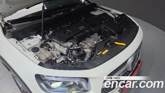 Mercedes-Benz GLB-Class 2023 — Фото 6/20