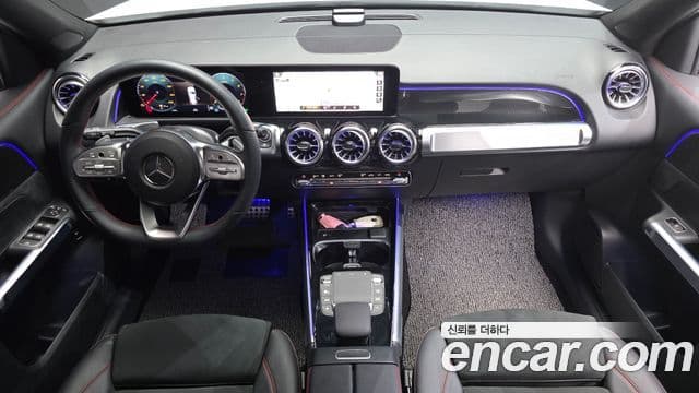 Mercedes-Benz GLB-Class 2023 — Фото 7/20