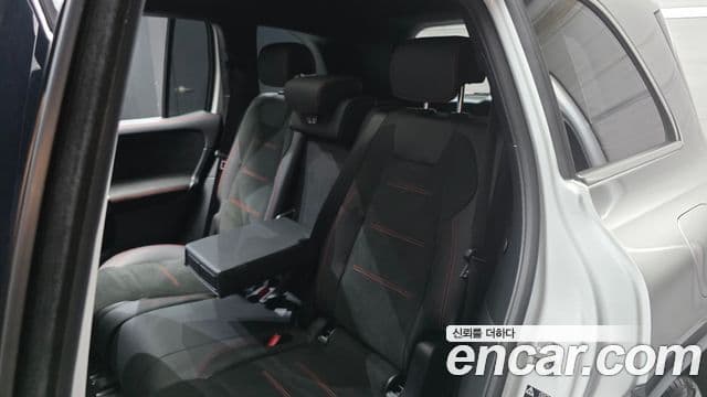 Mercedes-Benz GLB-Class 2023 — Фото 12/20