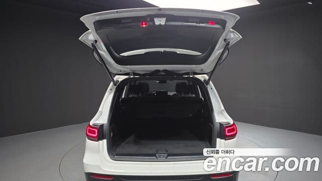 Mercedes-Benz GLB-Class 2023 — Фото 17/20