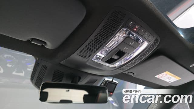 Mercedes-Benz GLB-Class 2023 — Фото 19/20