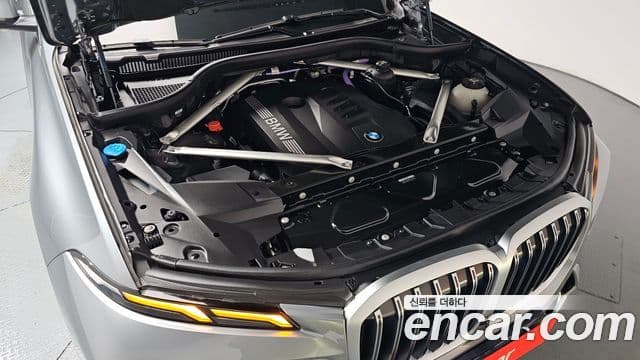 BMW X7 2024 — Şəkil 34/37