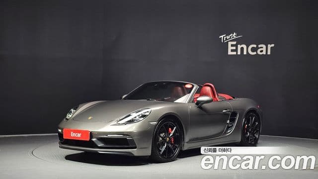 Porsche 718 Boxster 2019 — Фото 1/20