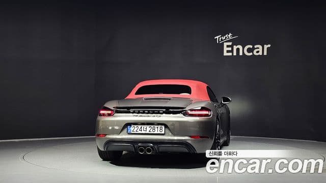 Porsche 718 Boxster 2019 — Фото 4/20