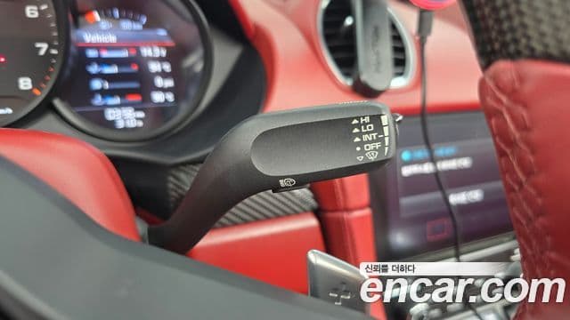 Porsche 718 Boxster 2019 — Şəkil 19/31