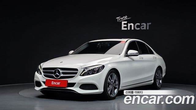 Mercedes-Benz C-Class 2018 — Şəkil 10/34