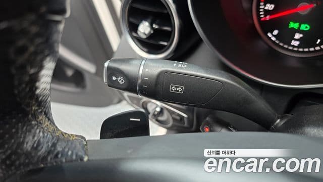 Mercedes-Benz C-Class 2018 — Şəkil 2/34