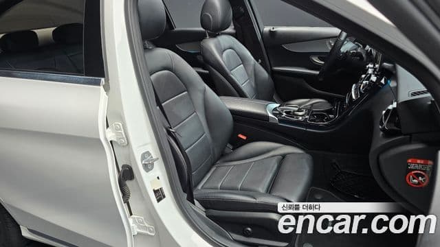 Mercedes-Benz C-Class 2018 — Şəkil 4/34