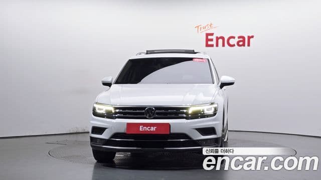 Volkswagen Tiguan 2020 — Photo 32/35