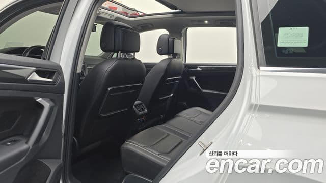 Volkswagen Tiguan 2020 — Photo 33/35