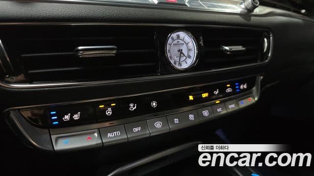 Kia The K9 2022 — Photo 12/36