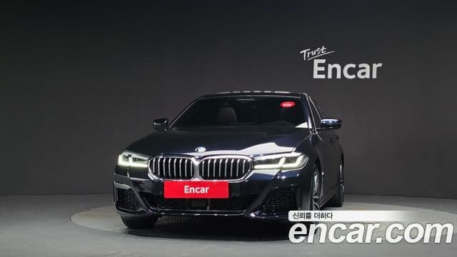 BMW 5 Series 2022 — Şəkil 9/20