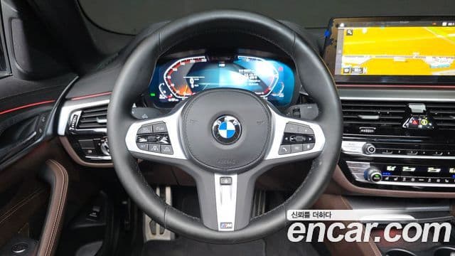 BMW 5 Series 2022 — Şəkil 11/20