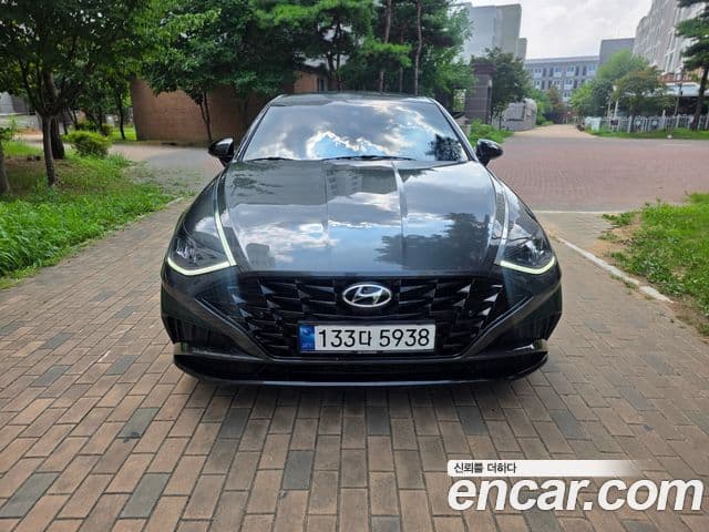 Hyundai Sonata Hybrid 2022 — Photo 3/19