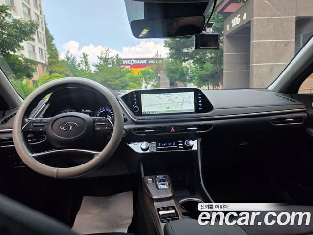 Hyundai Sonata Hybrid 2022 — Photo 5/19