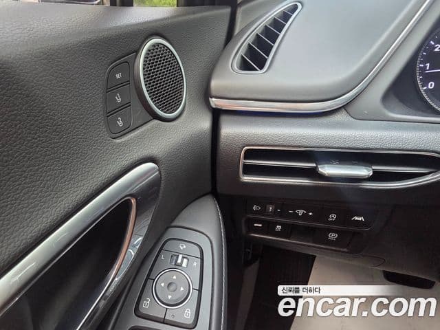Hyundai Sonata Hybrid 2022 — Photo 14/19